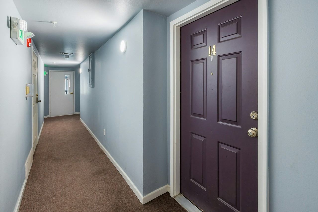 1330 South Monaco Parkway, Unit 14 - Photo 3 of 24
