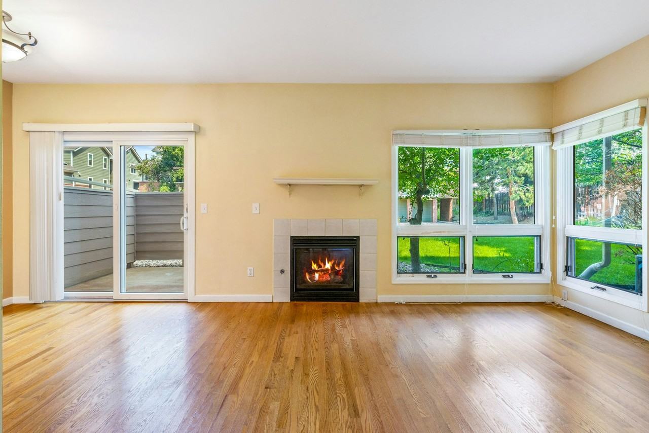1330 South Monaco Parkway, Unit 14 - Photo 5 of 24