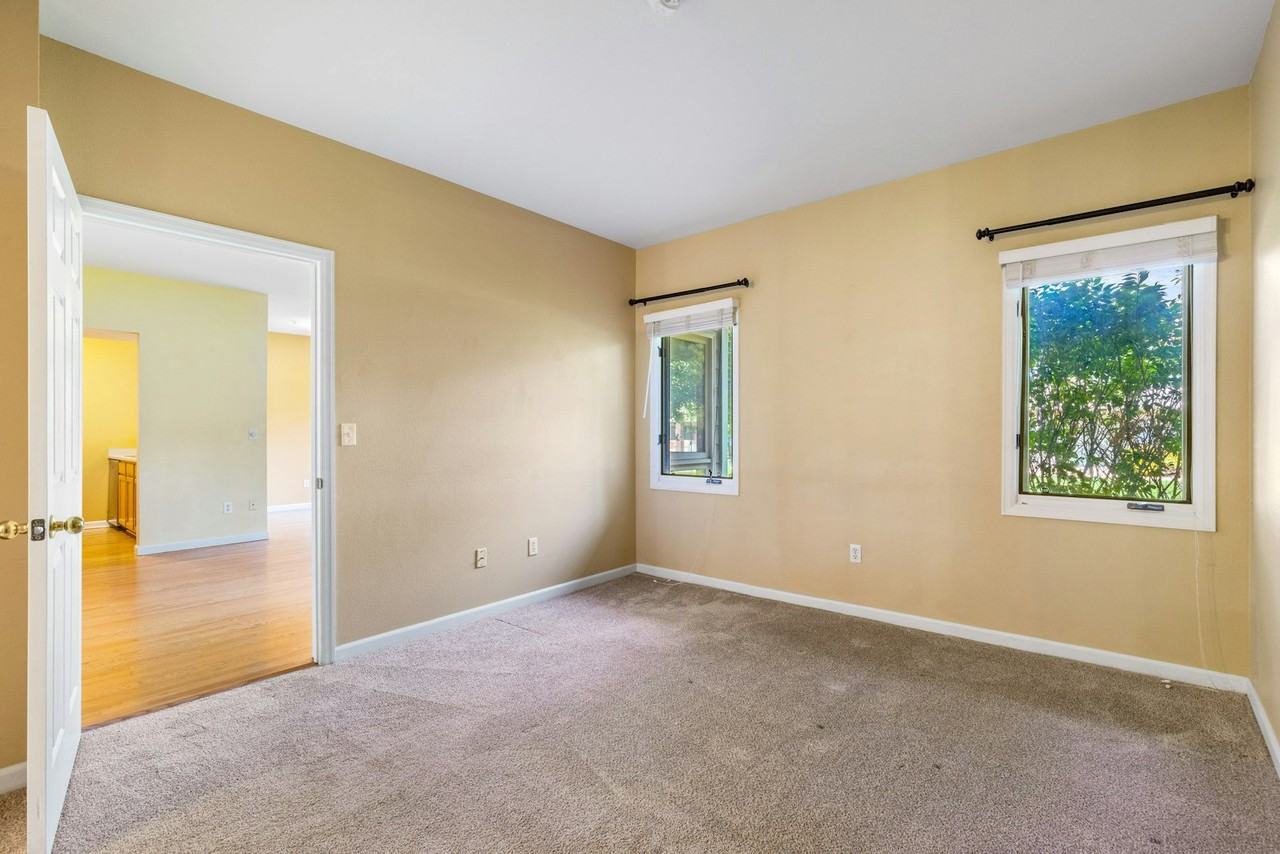 1330 South Monaco Parkway, Unit 14 - Photo 7 of 24