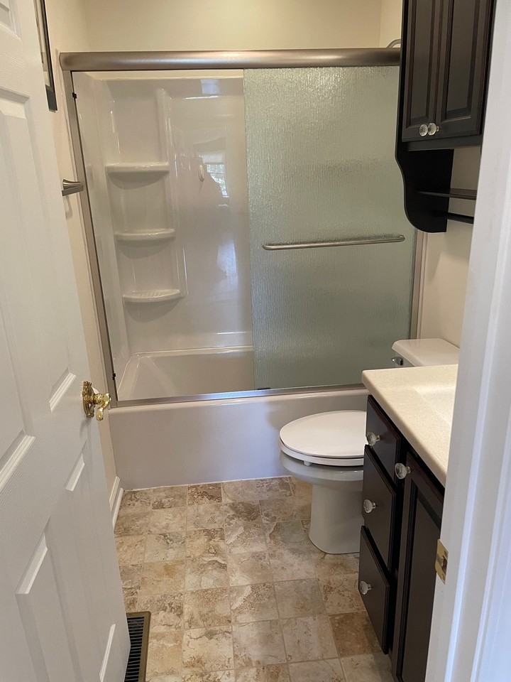 241 Wedgewood Cir - Photo 6 of 8