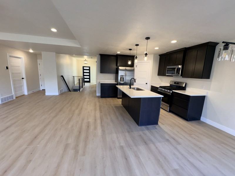 87 Sw - Photo 4 of 29