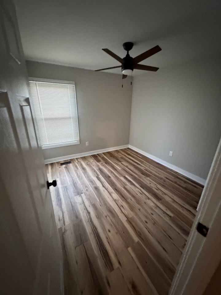 10123 Manistee Way - Photo 5 of 16