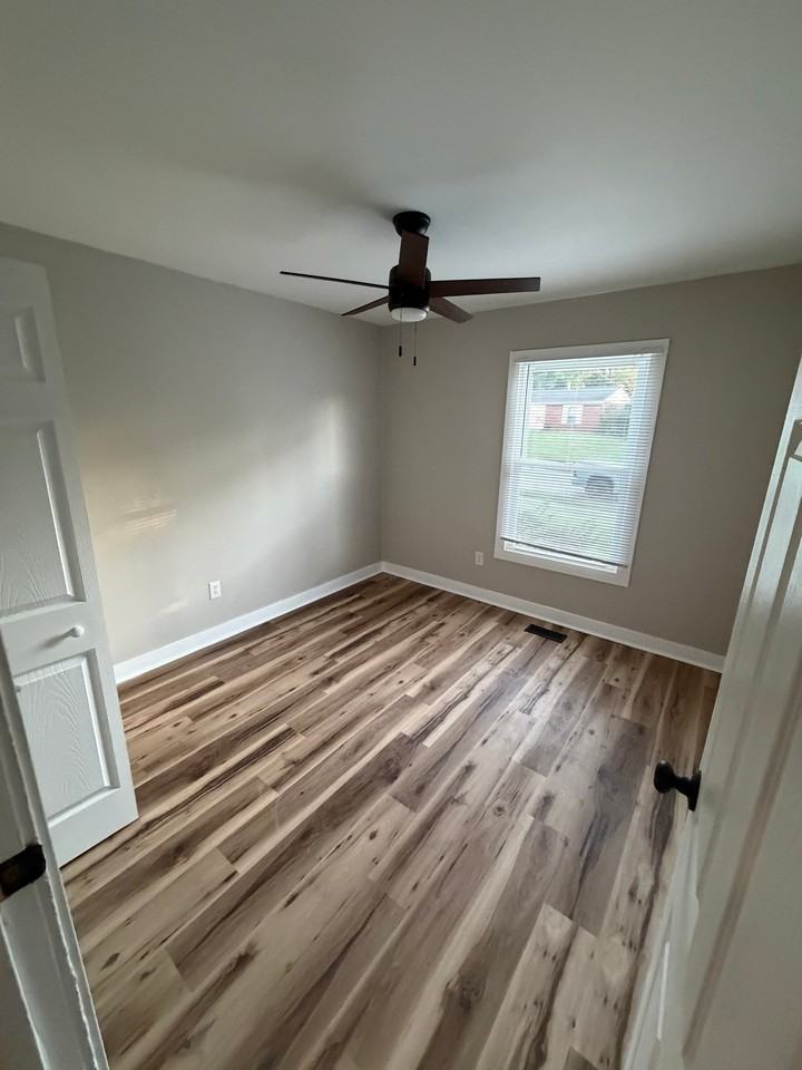 10123 Manistee Way - Photo 6 of 16