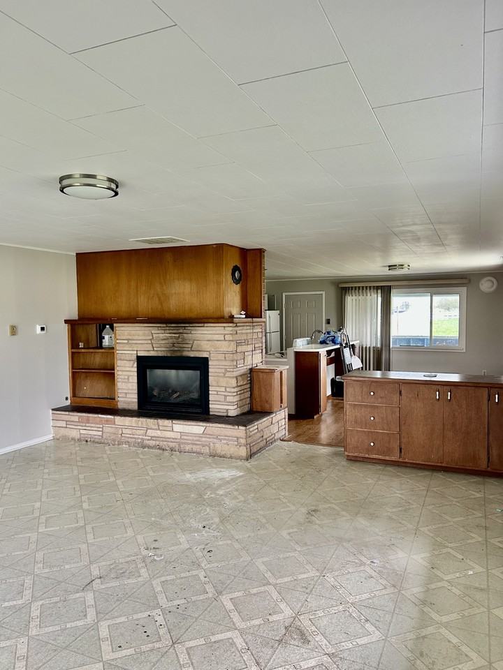 4924 Northwest Dr #1 - Photo 6 of 28
