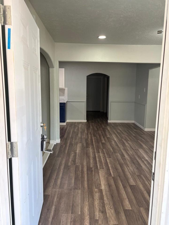 1813 Nw Pollard Ave - Photo 4 of 18