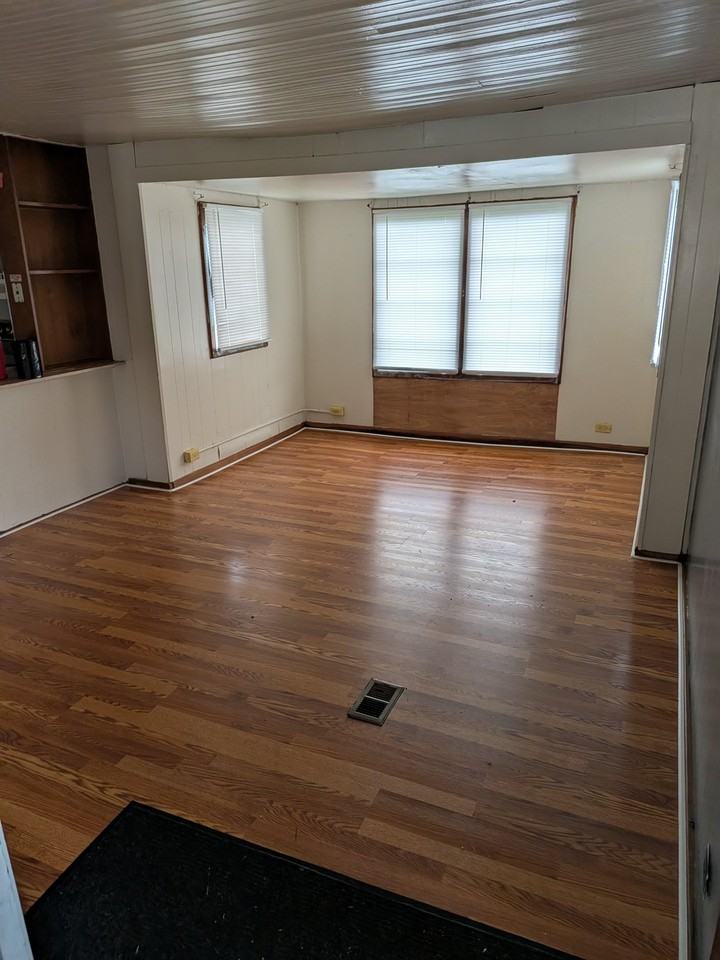 8464 Cleveland Ave Nw #12 - Photo 3 of 12