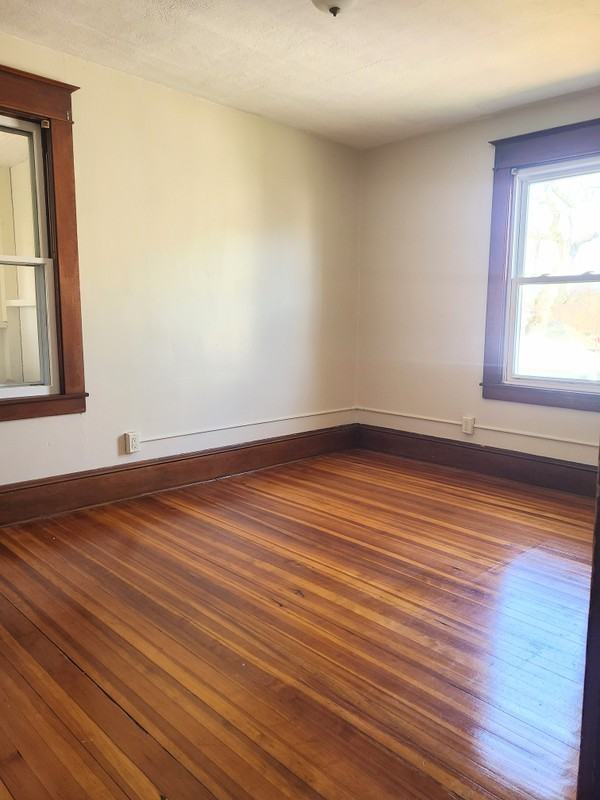 143 Chestnut St - Photo 4 of 4
