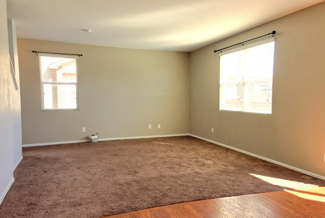 10434 Troy Street - Photo 2 of 28
