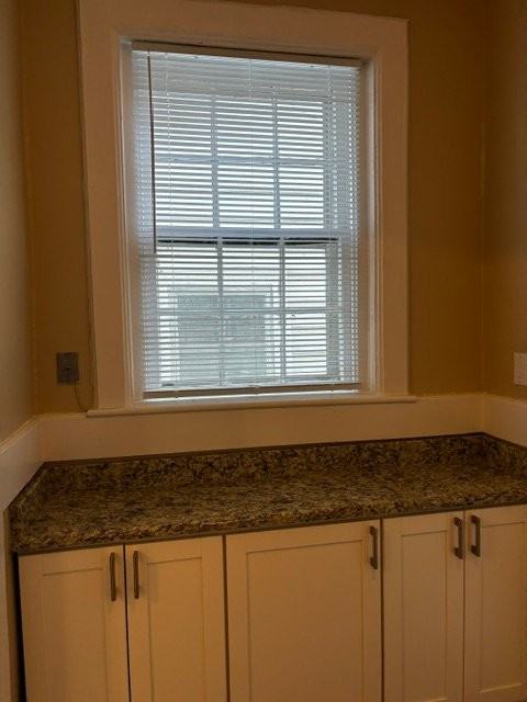 323 Dinwiddie St #2 - Photo 6 of 14