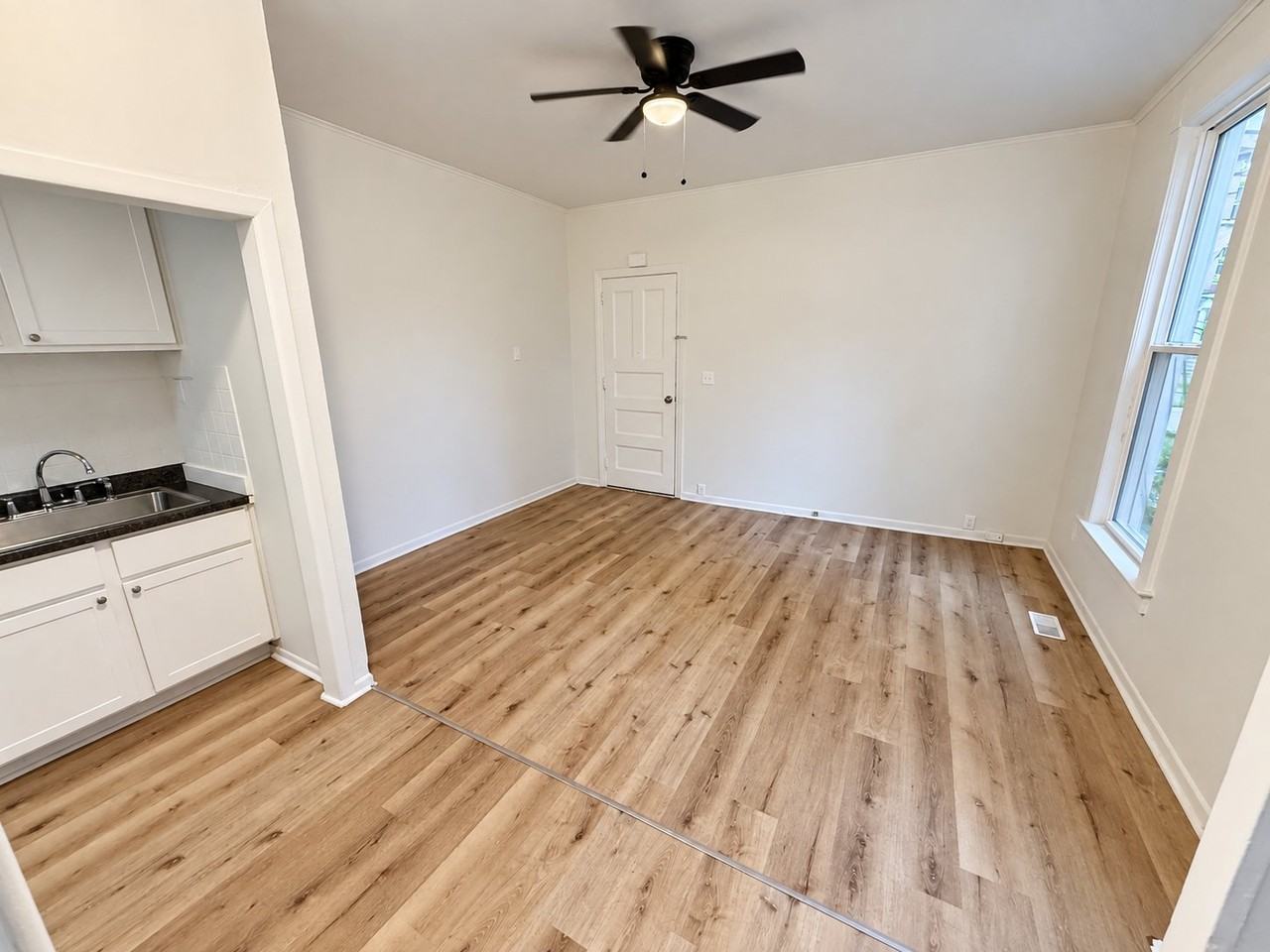 133 W 13th St #2 - Photo 5 of 8