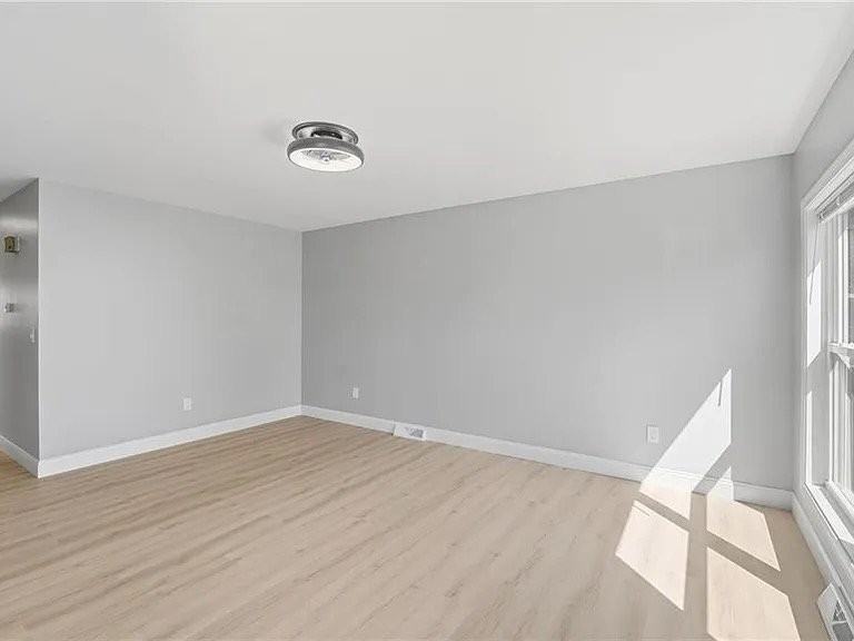 75 Atwood St - Photo 6 of 19