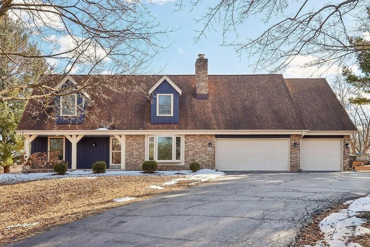W327S8060 S Oak Tree Dr