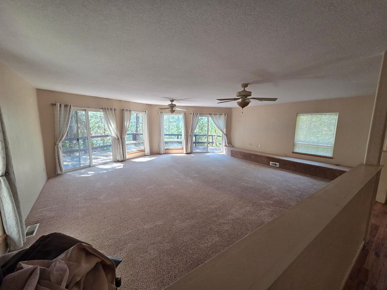 1701 Ne Sunset Ln - Photo 5 of 14
