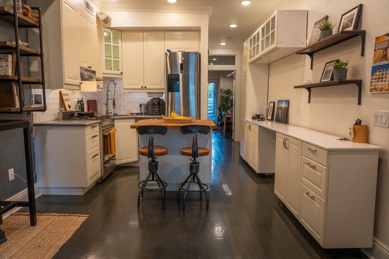 405 2nd St #1L - Photo 3 of 15