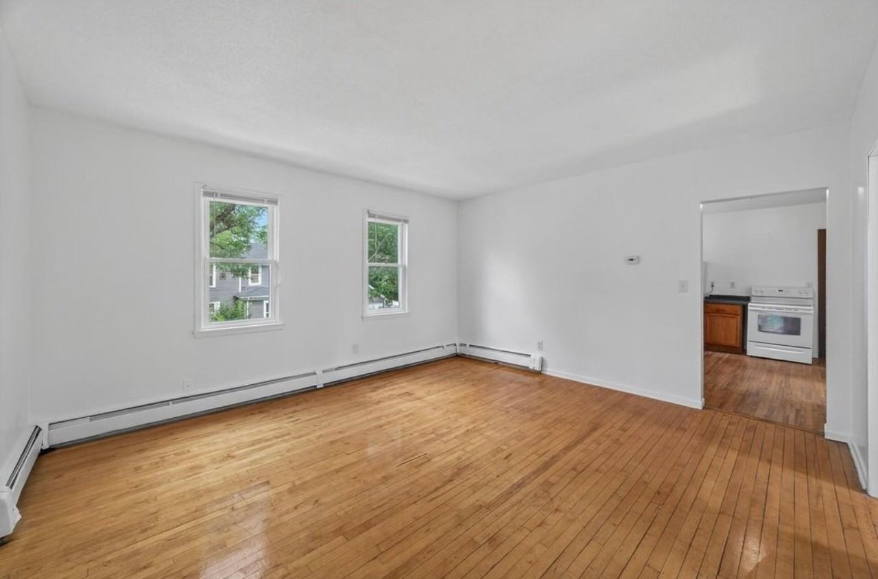1430 Irving Ave N #2 - Photo 5 of 16