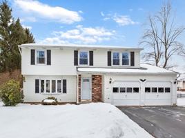 featured image of 5506 Chateau Ln