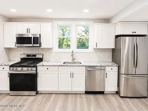 908 Central Ave - Photo 2 of 13