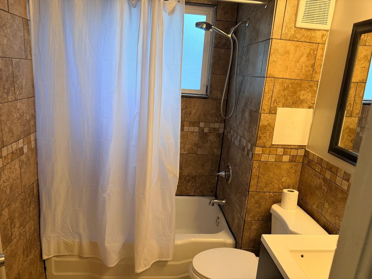 354 E Sandy Park Cir #354E - Photo 5 of 20