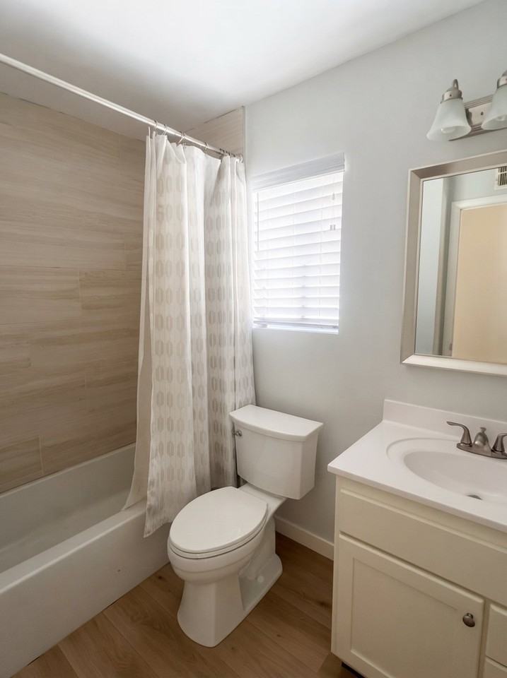 12525 Chanute St - Photo 6 of 13