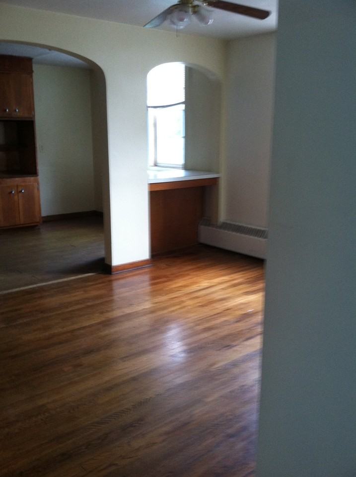 4284 Division Hwy #1F - Photo 6 of 8
