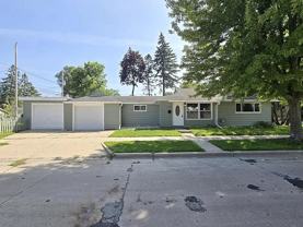 3729 W Kaul Ave - Photo 1 of 1