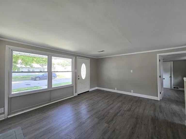 3729 W Kaul Ave - Photo 2 of 12