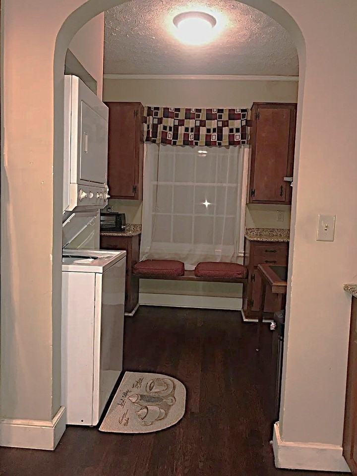2244 Belvedere Ave Sw - Photo 4 of 6