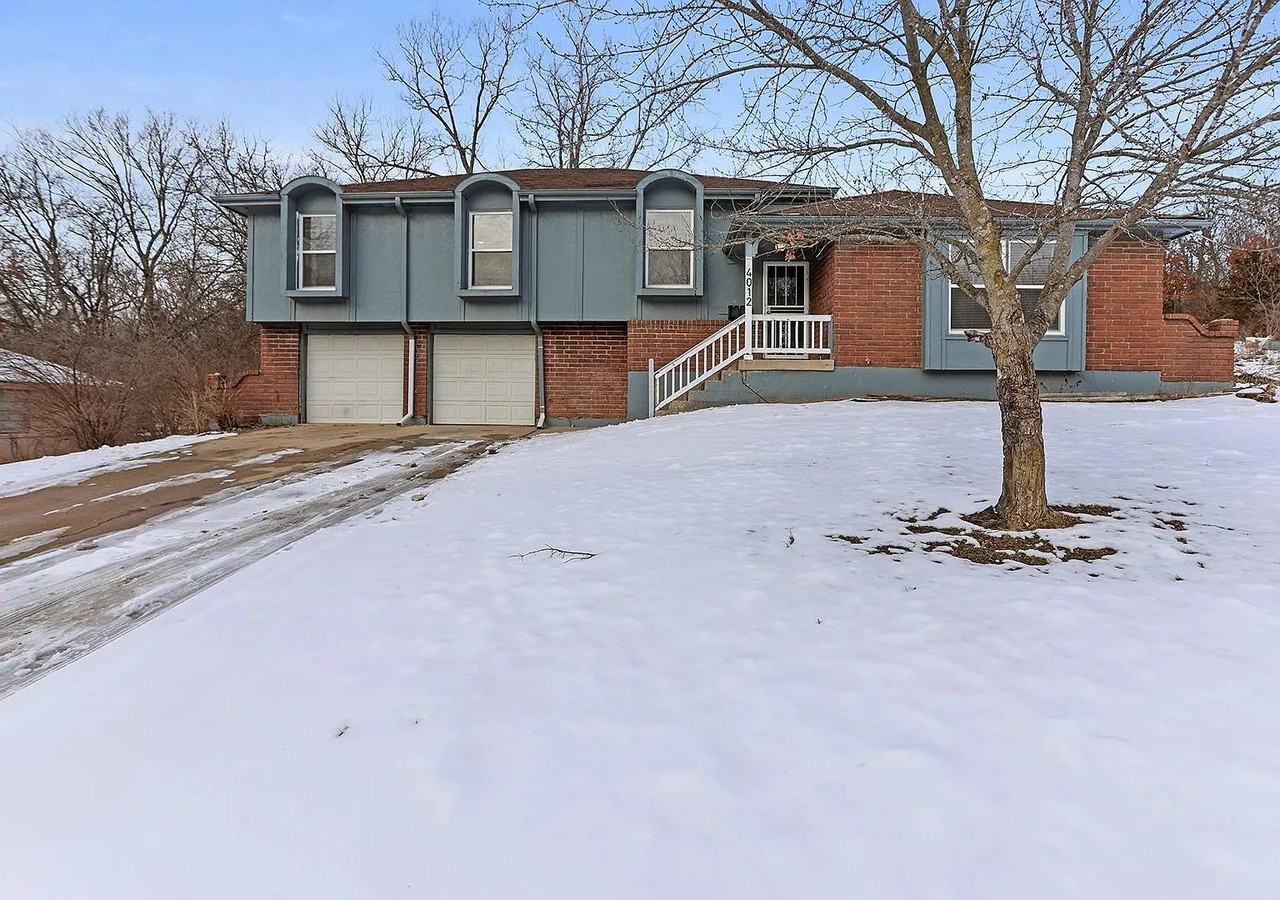 4012 E 123rd Ter #B - Photo 3 of 20
