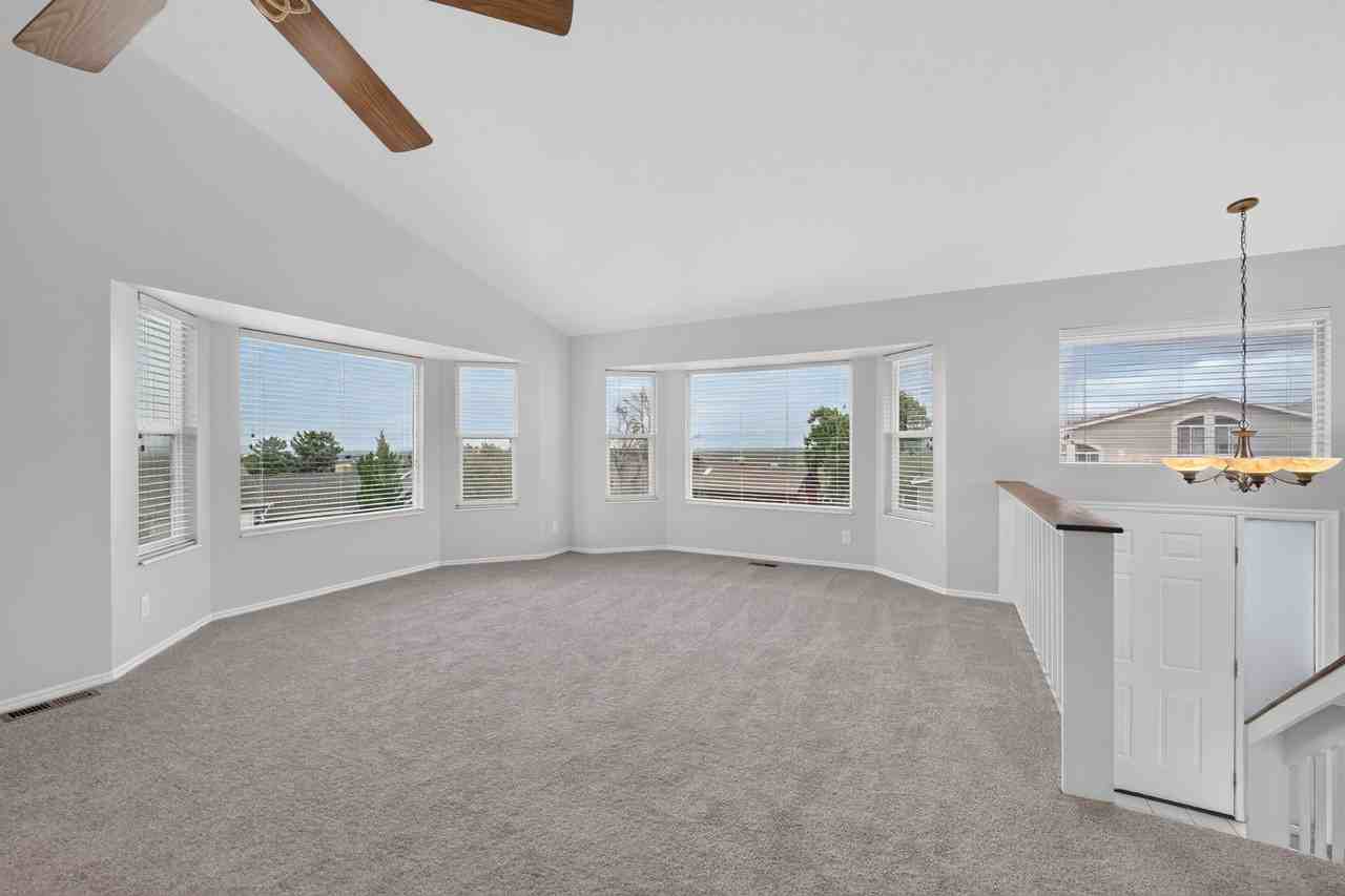 2172 E St - Photo 4 of 13