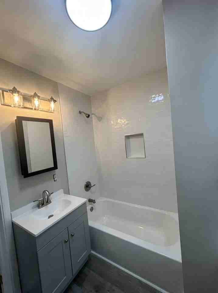 1724 S 2nd St #B - Photo 5 of 8