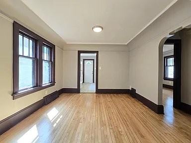4933 N 38th St - Photo 2 of 20