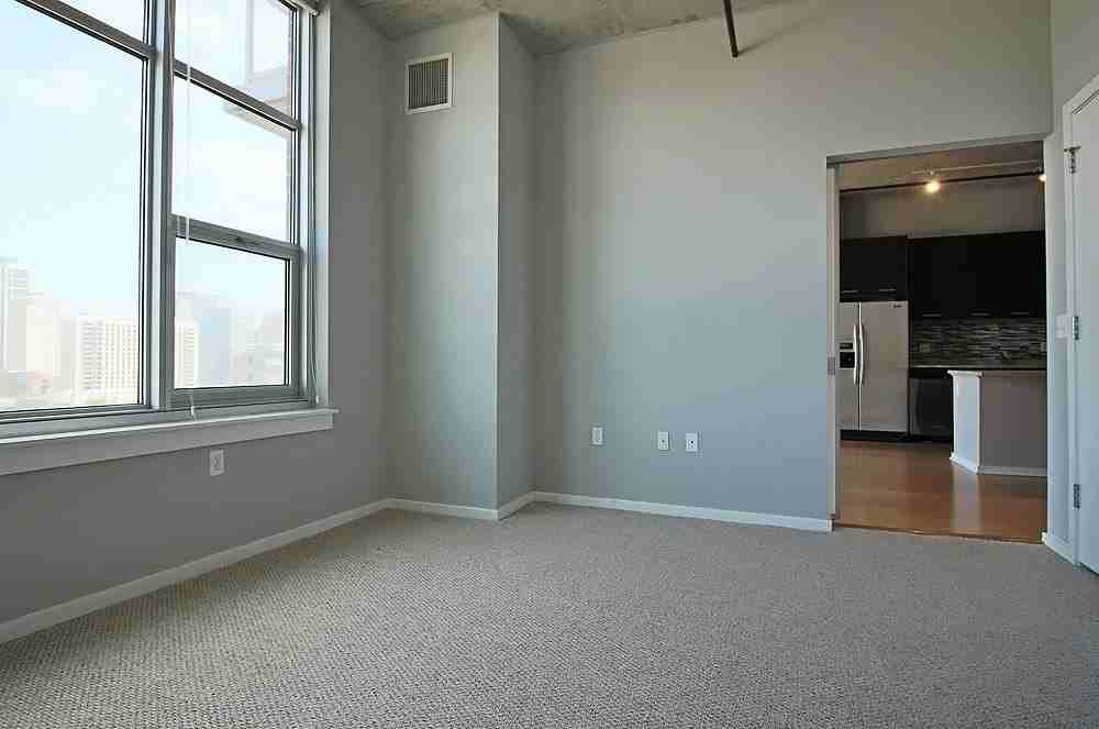 1109 S Delano Ct E #W822 - Photo 5 of 20