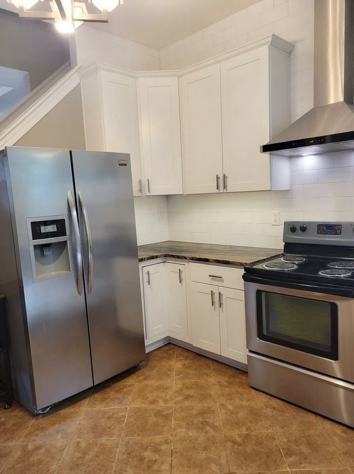 809 N 21st St - Photo 4 of 19
