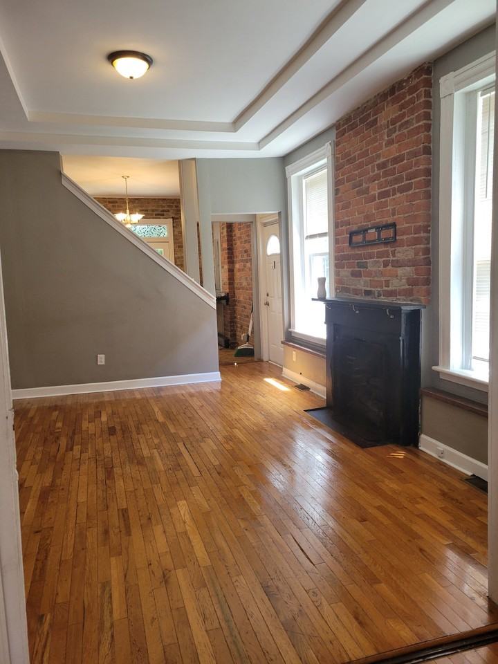 809 N 21st St - Photo 7 of 19