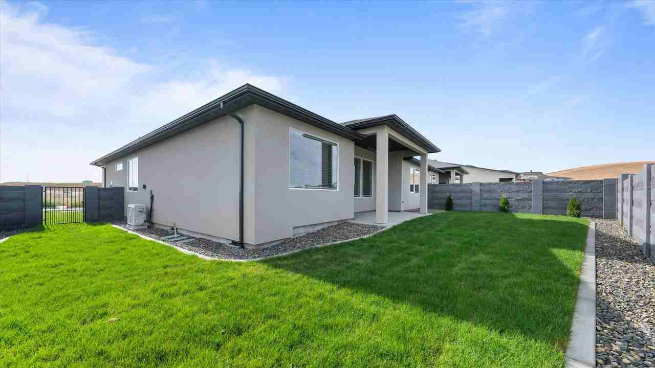 2923 Whitesage Ave - Photo 6 of 13