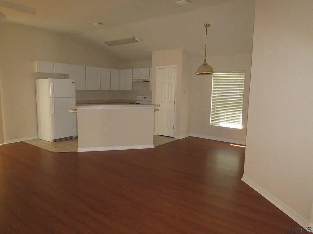 88 Brewster Ln - Photo 7 of 9