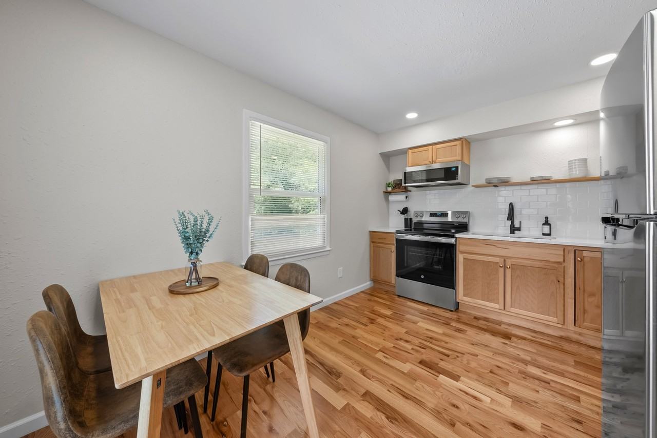 4010 E 123rd Ter #A - Photo 4 of 16