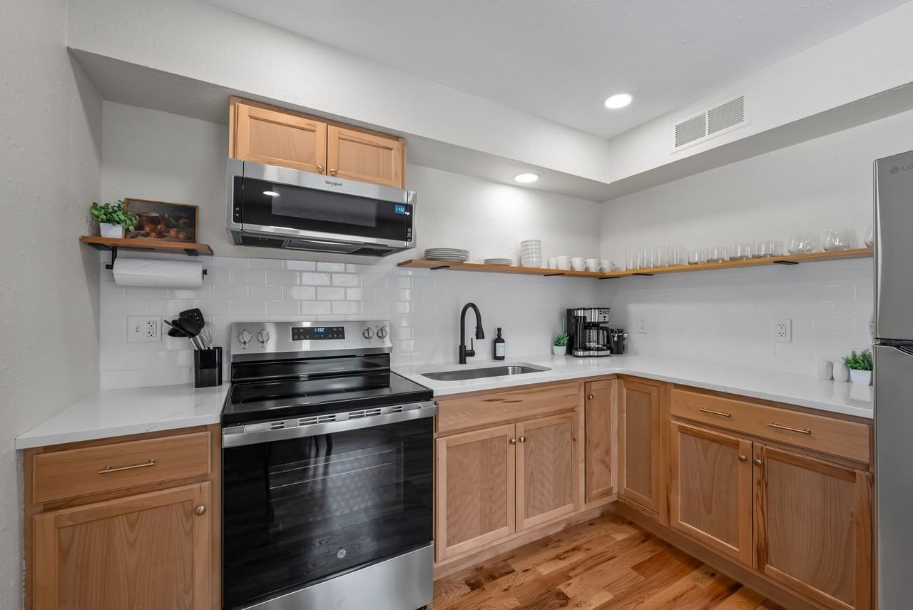 4010 E 123rd Ter #A - Photo 6 of 16