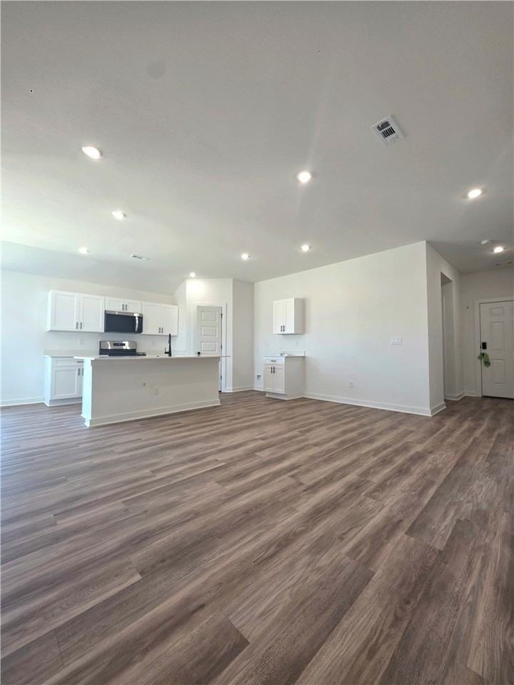 4498 Orchid Avenue - Photo 3 of 16