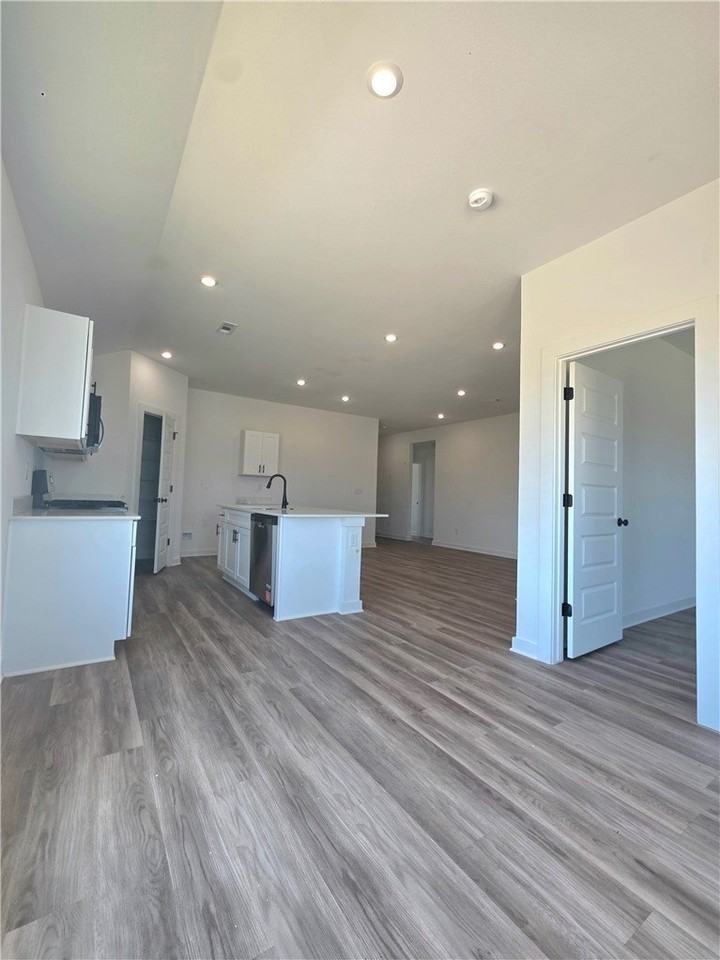 4498 Orchid Avenue - Photo 5 of 16