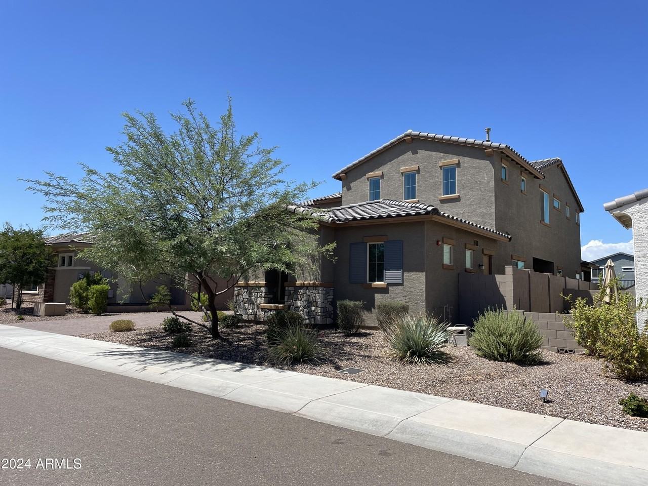 13158 W Brookhart Way - Photo 3 of 47