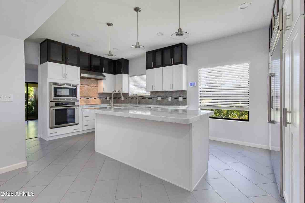 7646 E Miami Rd - Photo 5 of 28