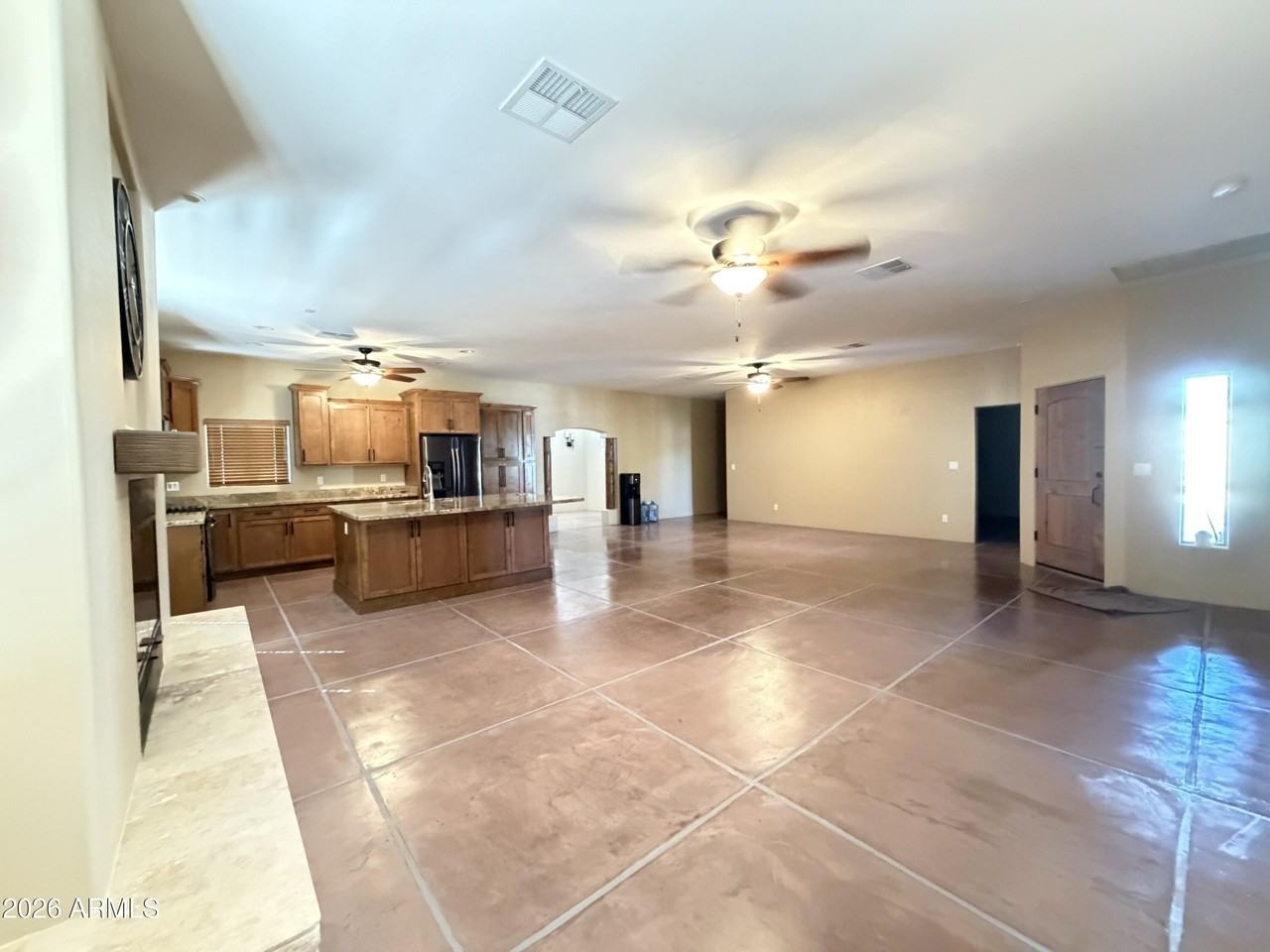 1805 E Maryland Ave - Photo 4 of 31
