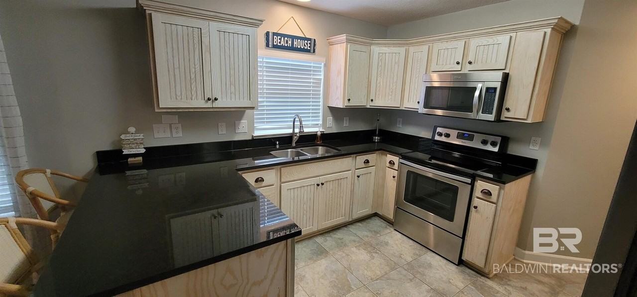 516 E 21st Ave - Photo 4 of 28