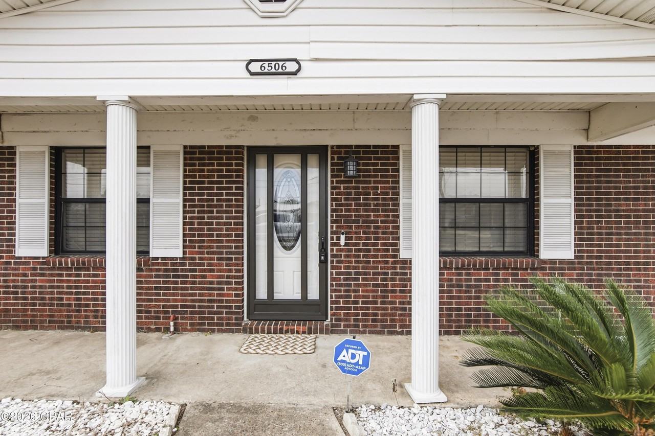 6506 Hiwassee St - Photo 6 of 45
