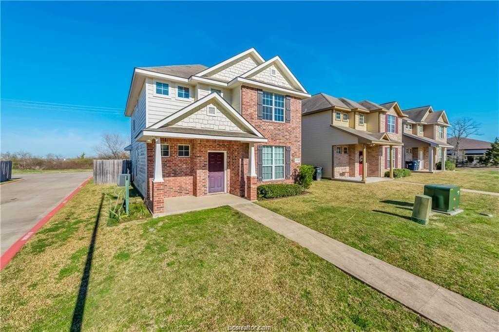 2939 Mclaren Dr - Photo 2 of 24