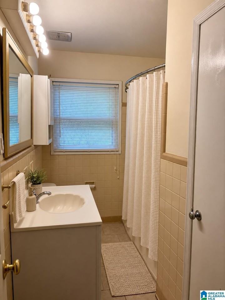 316 18th Ct Nw - Photo 4 of 21