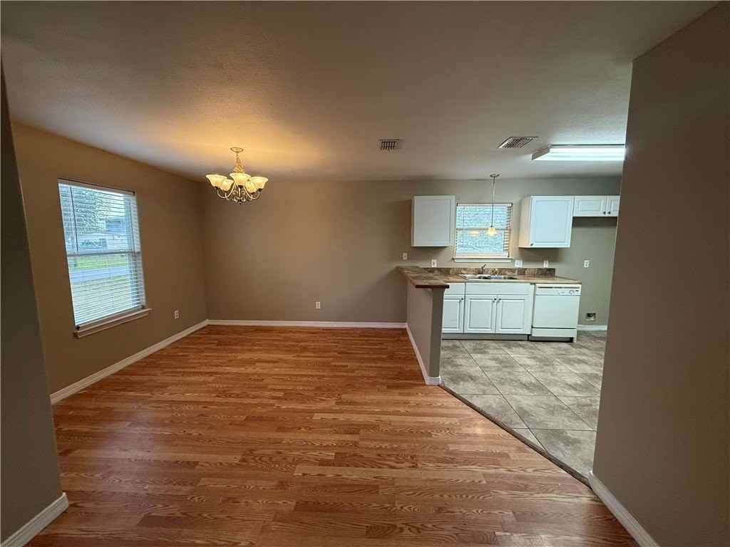 621 June Dr - Photo 5 of 15