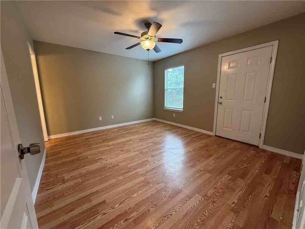 621 June Dr - Photo 7 of 15