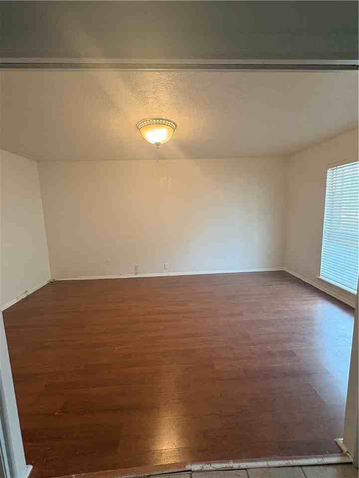 4622 Coventry Ln - Photo 2 of 18